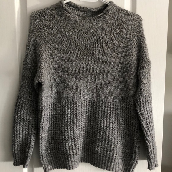 Sweater - Picture 1 of 2